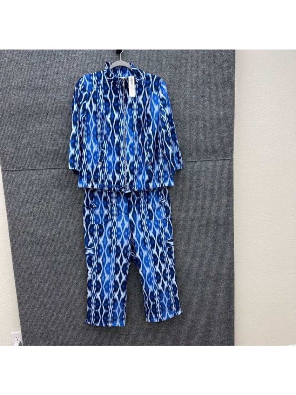 Zenergy Chicos Neema IKAT Bomber Jacket And Pants Suit Set Womens Size 1 (M) NEW